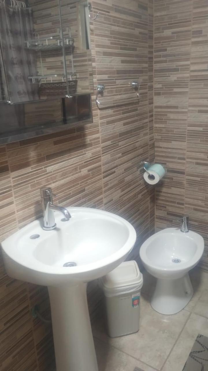 Hospedaje Michay Ushuaia Bagian luar foto